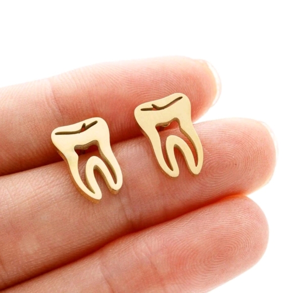 NWOT dentist tooth stud earrings - Picture 2 of 3
